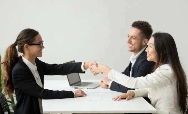 متن درباره ادب (جملات قشنگ و اشعار جالب درباره ادب و احترام)