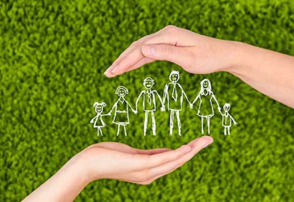 انشا درباره خانواده (۱۱ انشای آماده و ادبی درباره اهمیت خانواده)